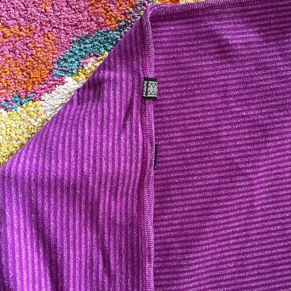 Excellent Condition Purple Lululemon Vinyasa Rulu Wrap/Scarf - Picture 8 of 8